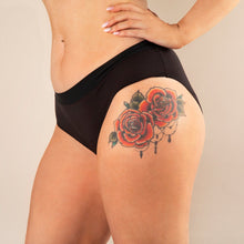 Charger l'image dans la galerie, culotte menstruelle léa noir profil