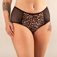 Charger l'image dans la galerie, culotte menstruelle taille haute léopard face