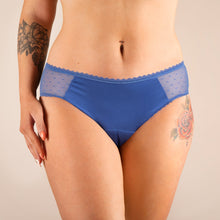 Charger l'image dans la galerie, culotte menstruelle manon bleu face