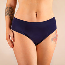 Charger l&#39;image dans la galerie, Culotte Menstruelle Nina sans coutures (taille haute) - Edition Limitée
