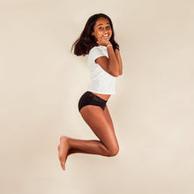 Charger l&#39;image dans la galerie, Culotte Menstruelle Ados Camille
